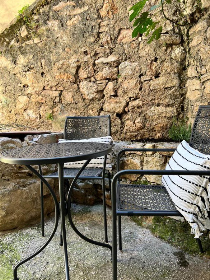 Seayou!***Charming 1-Bedroom Rental Unit In The Old City Center Of Đảo Cres Ngoại thất bức ảnh